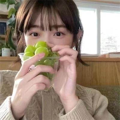 鱼跃在花见